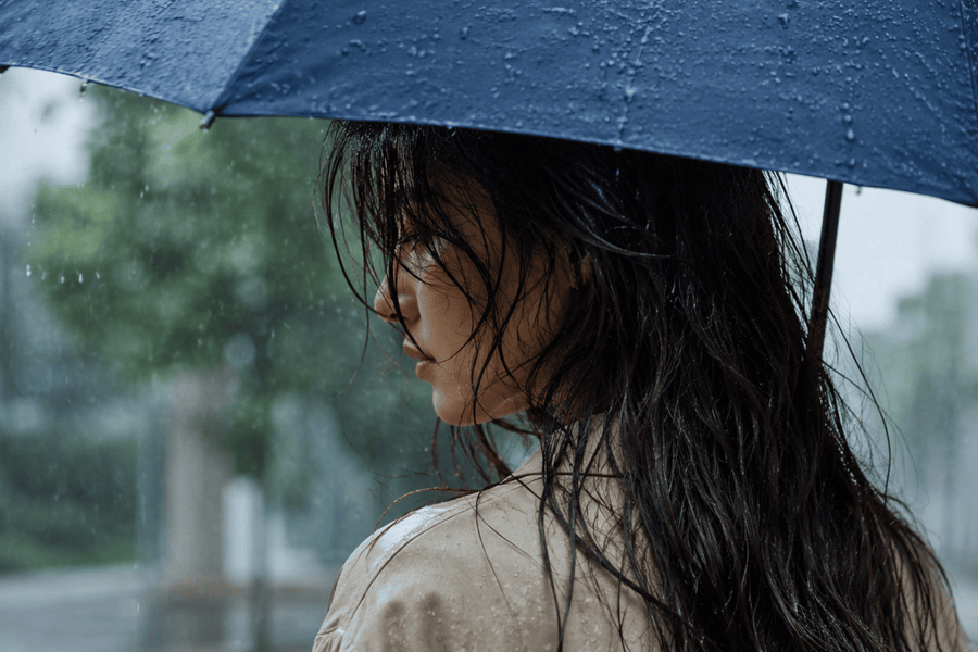 Is Rain Water Bad for Hair Loss? A Research-Based Discussion